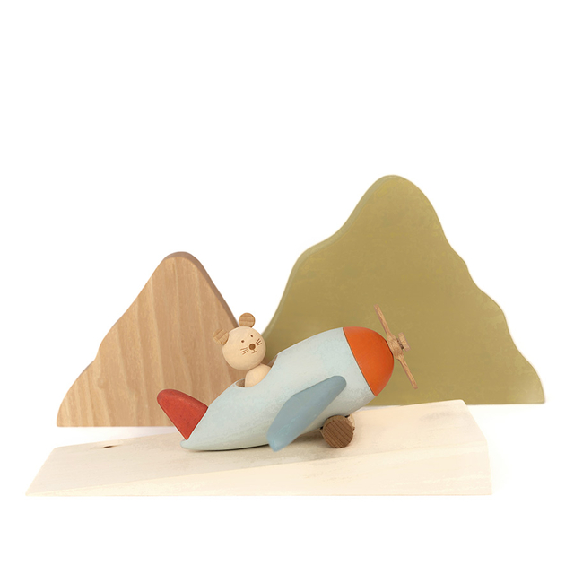 Towards the Horizon